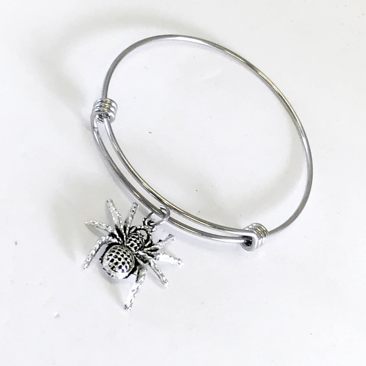 Spider Jewelry, Spider Stacking Bangle, Spider Bracelet, Halloween Jewelry, Spider Gifts, Halloween Party Gifts, Halloween Gifts For Her